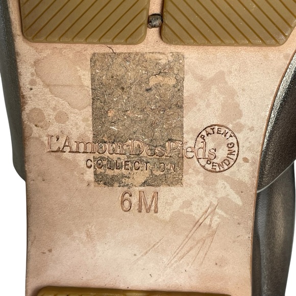 L'Amour DesPieds Daney Gold Leather Open Toe Flat Slide Rubber Sole Sz 6 M - Picture 14 of 14